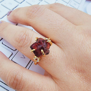 Raw Garnet Ring Bracelet Set - Uniquelan Jewelry