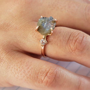 Natural Rainbow Labradorite Ring - Uniquelan Jewelry