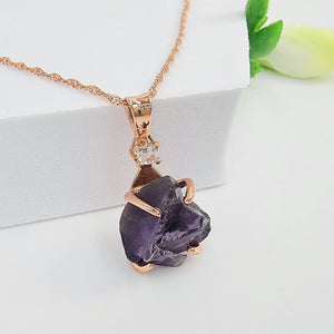 Raw Alexandrite Necklace - Uniquelan Jewelry