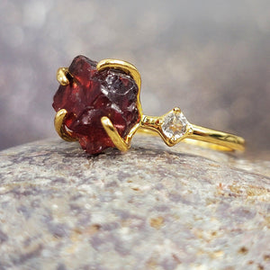 Real Raw Garnet Crystal Ring - Uniquelan Jewelry