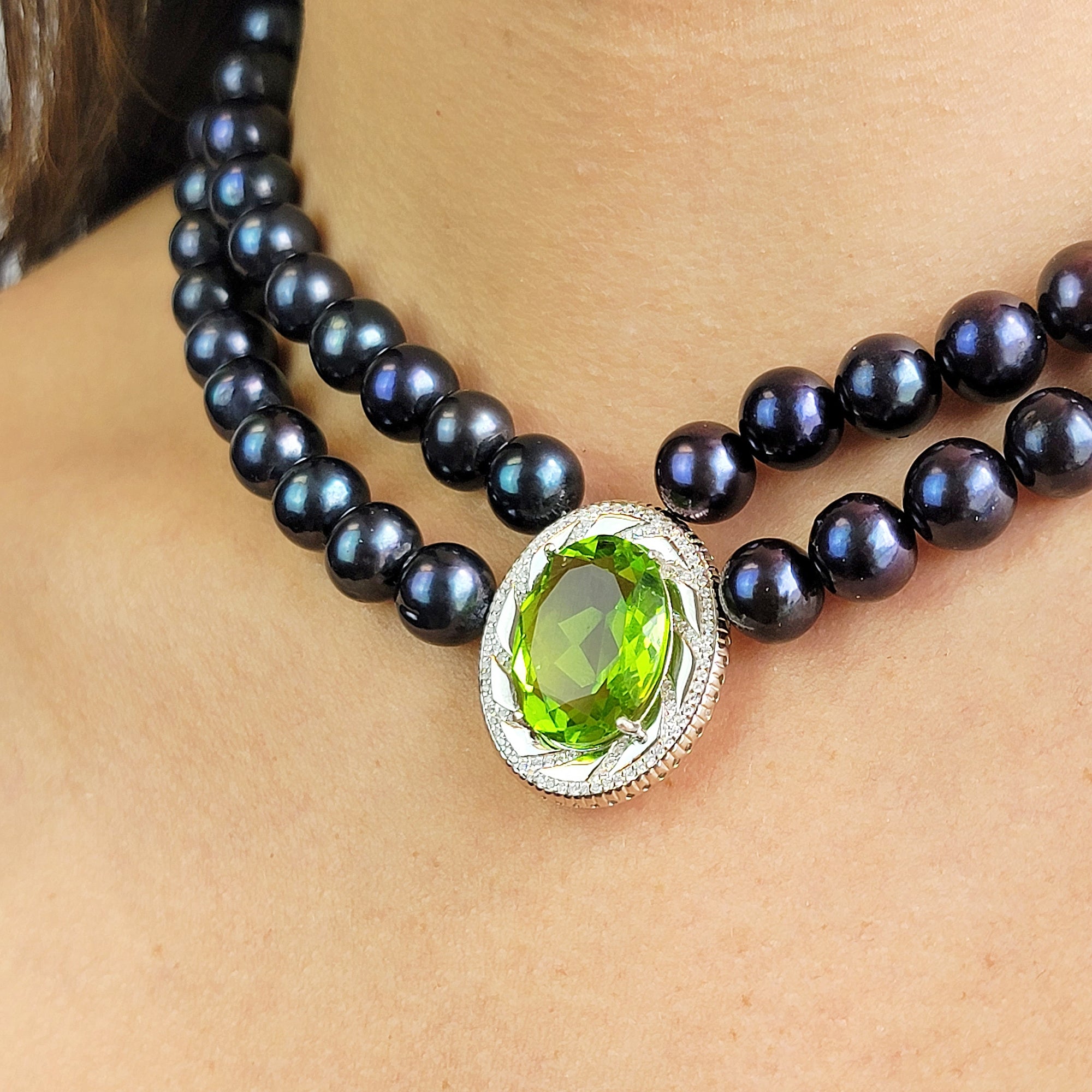 Green Peridot and Pearl Necklace