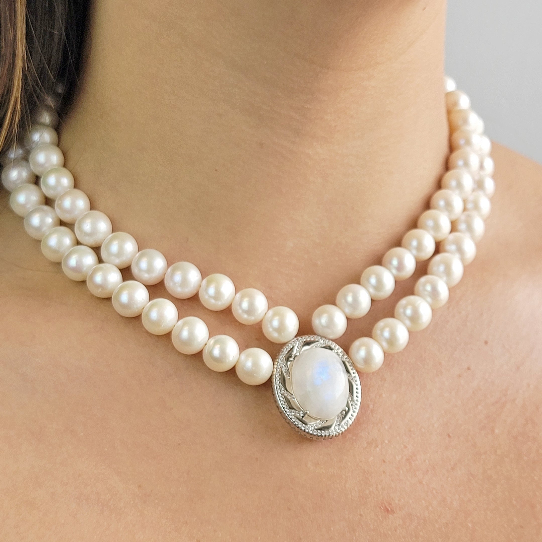 Pearl and moonstone necklace Clearance