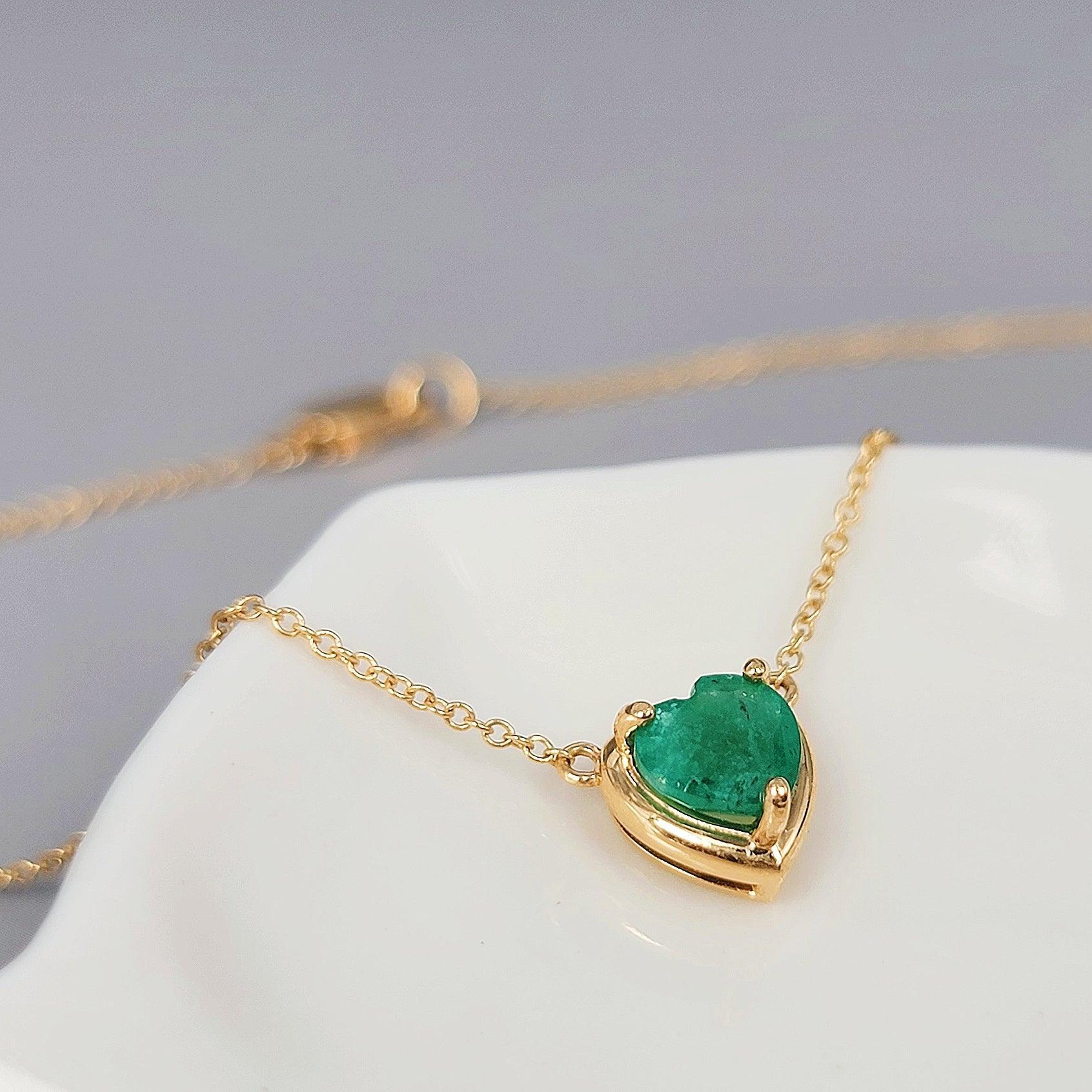 18k Gold Real Emerald Heart Necklace - Uniquelan Jewelry