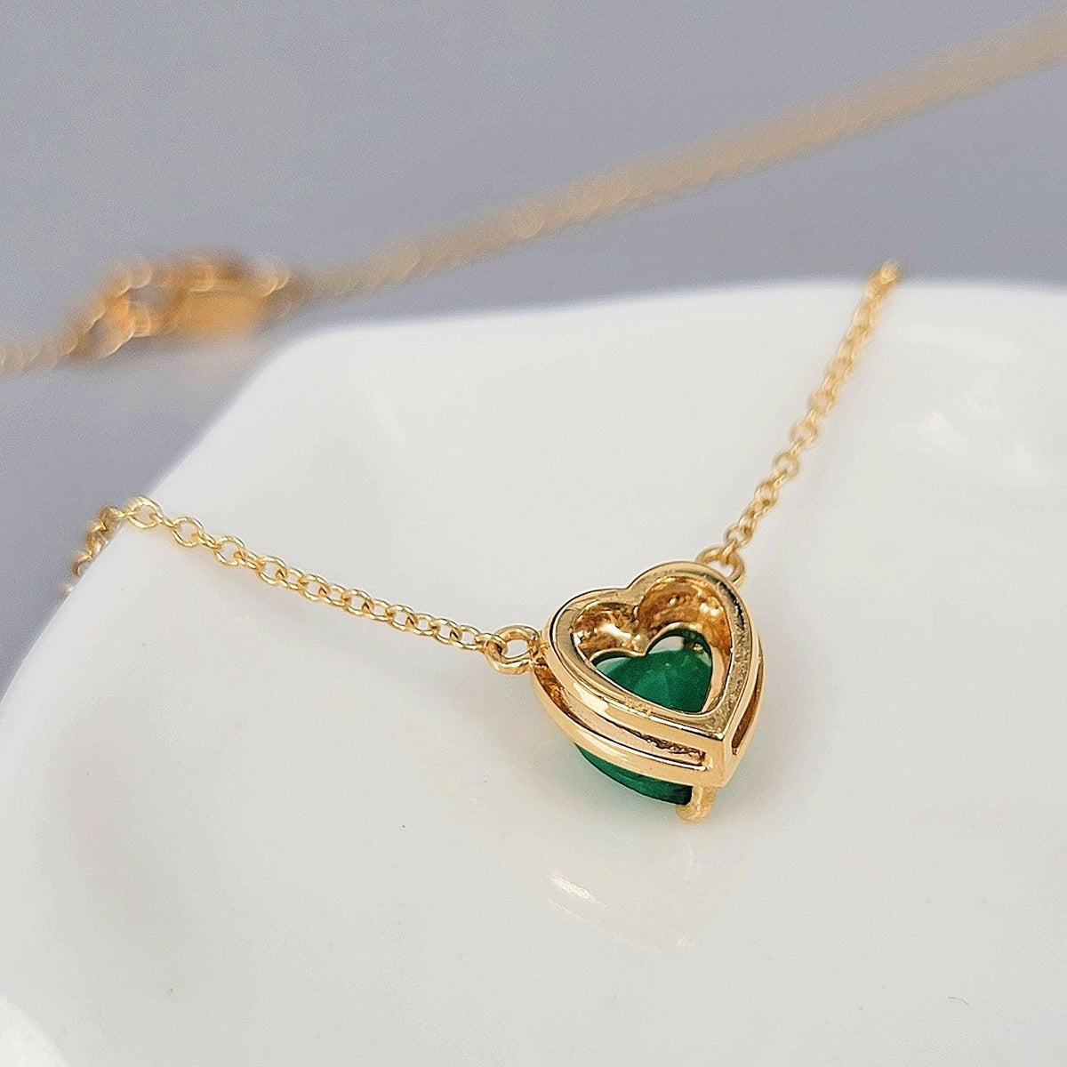 18k Gold Real Emerald Heart Necklace - Uniquelan Jewelry