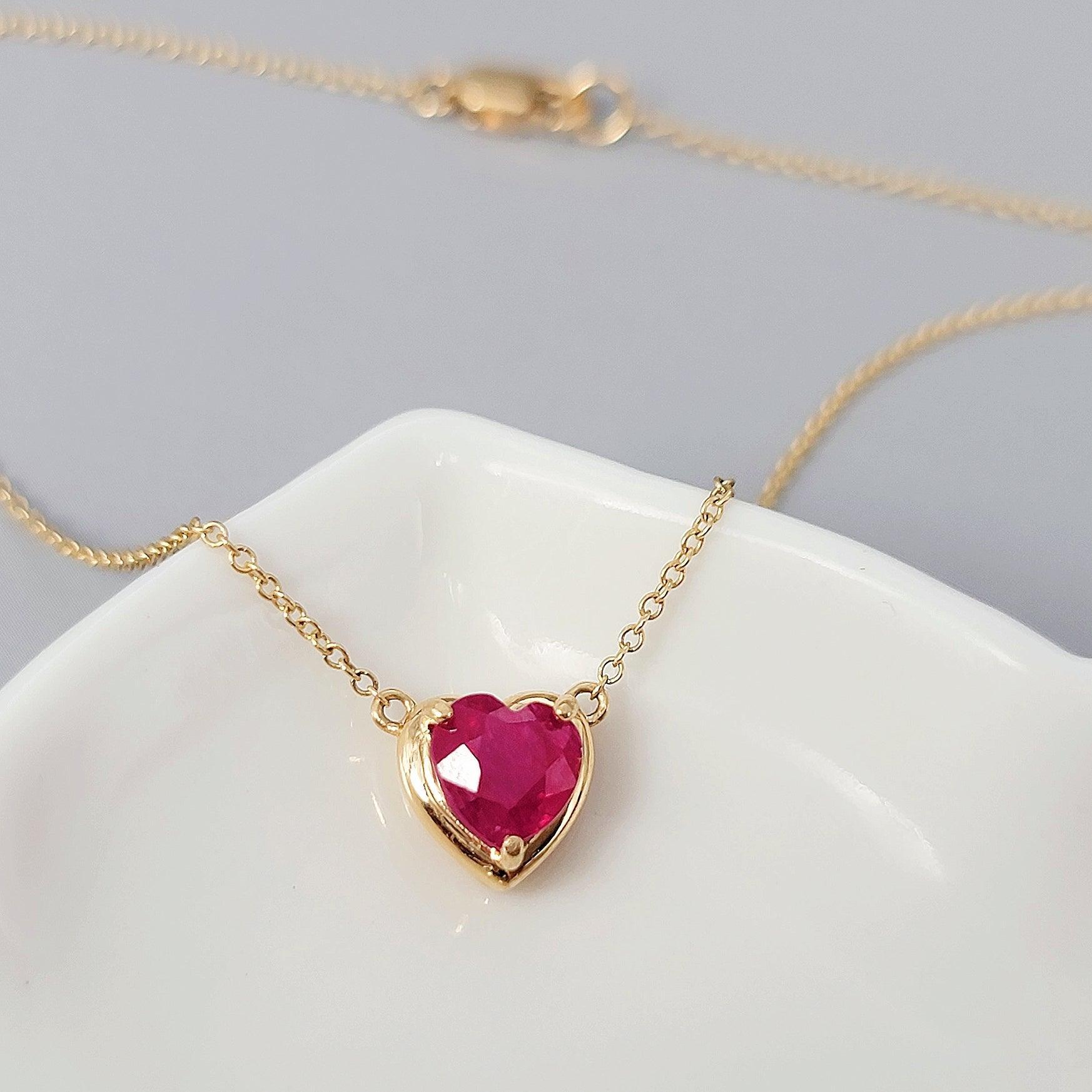 Davie 18k Gold Vermeil Pendant Necklace in Ruby | Kendra Scott