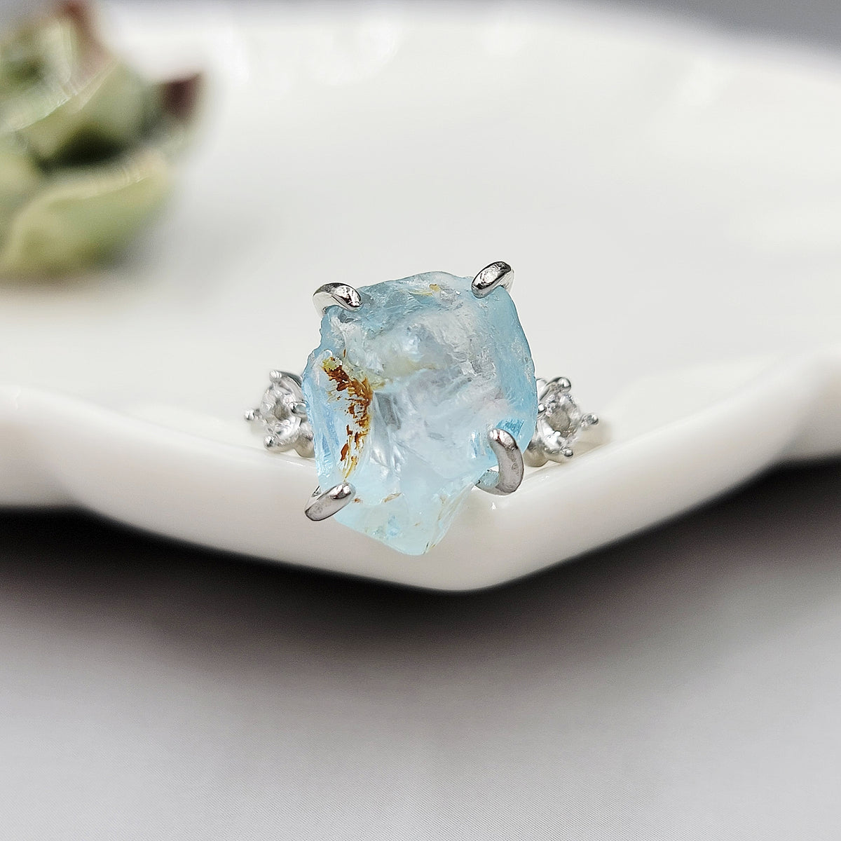 Raw Blue Topaz Ring - Uniquelan Jewelry