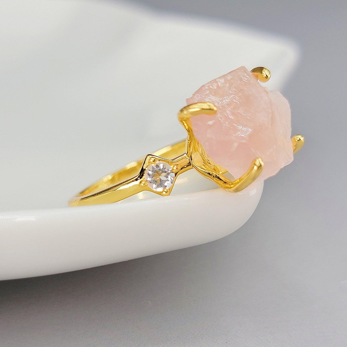 Raw Rose Quartz Crystal Ring - Uniquelan Jewelry