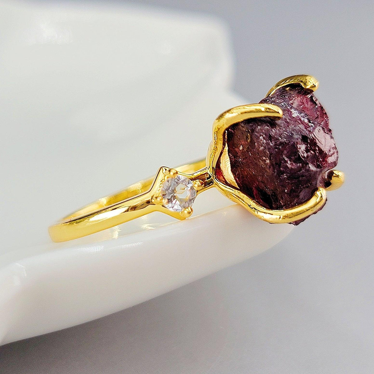 Real Raw Garnet Crystal Ring - Uniquelan Jewelry