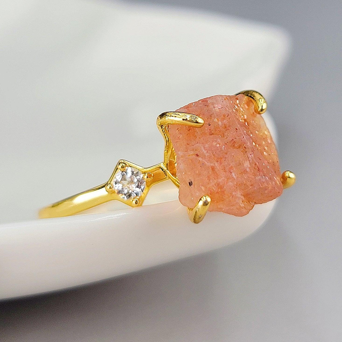 Raw Sunstone Crystal Ring - Uniquelan Jewelry