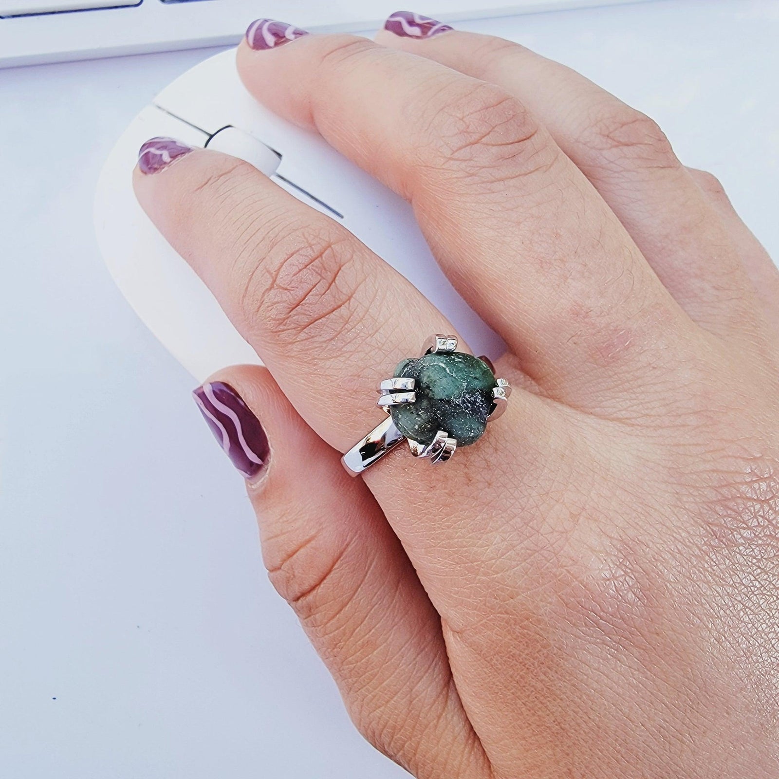 Raw Emerald Adjustable Ring - Uniquelan Jewelry