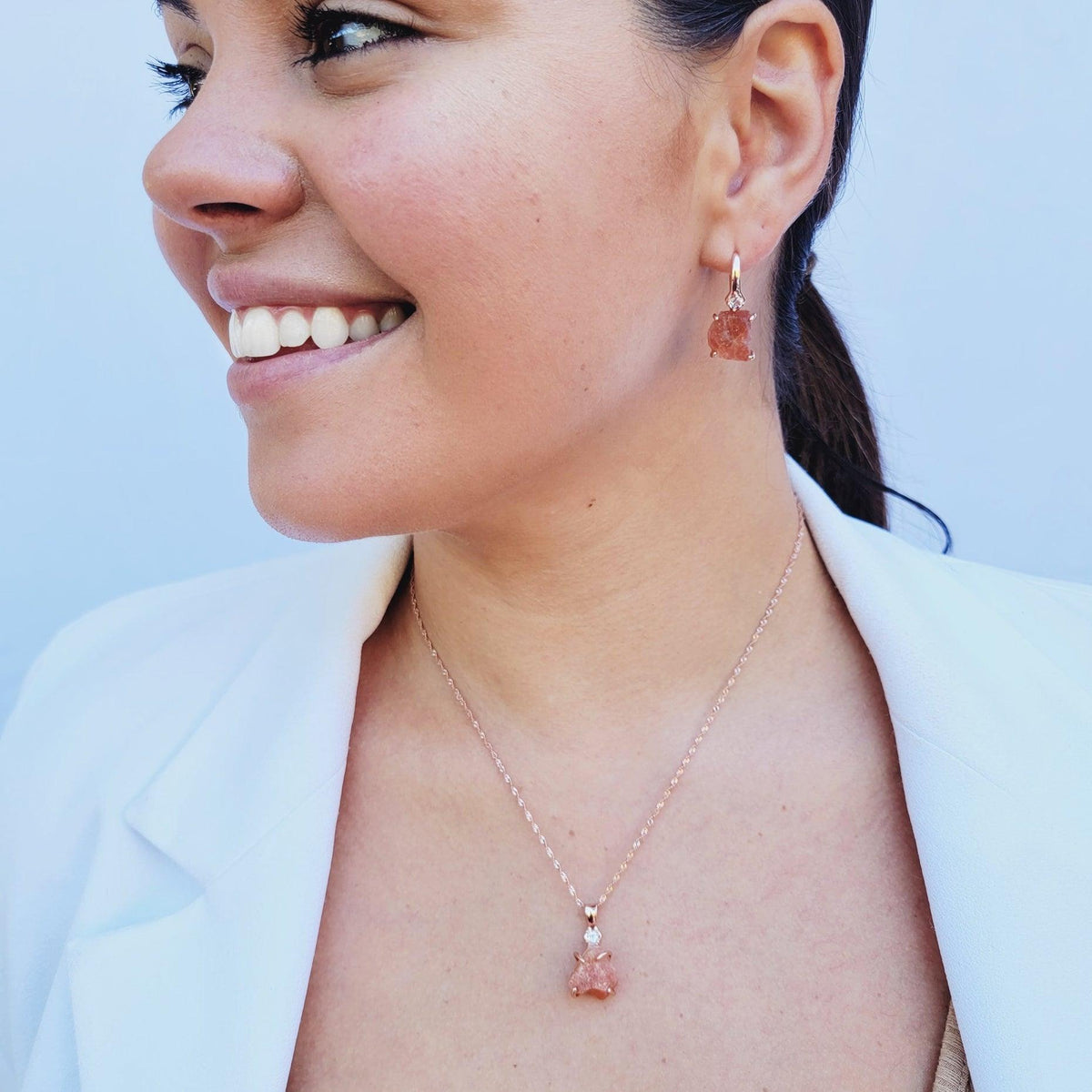 Raw Flashy Sunstone Crystal Necklace - Uniquelan Jewelry