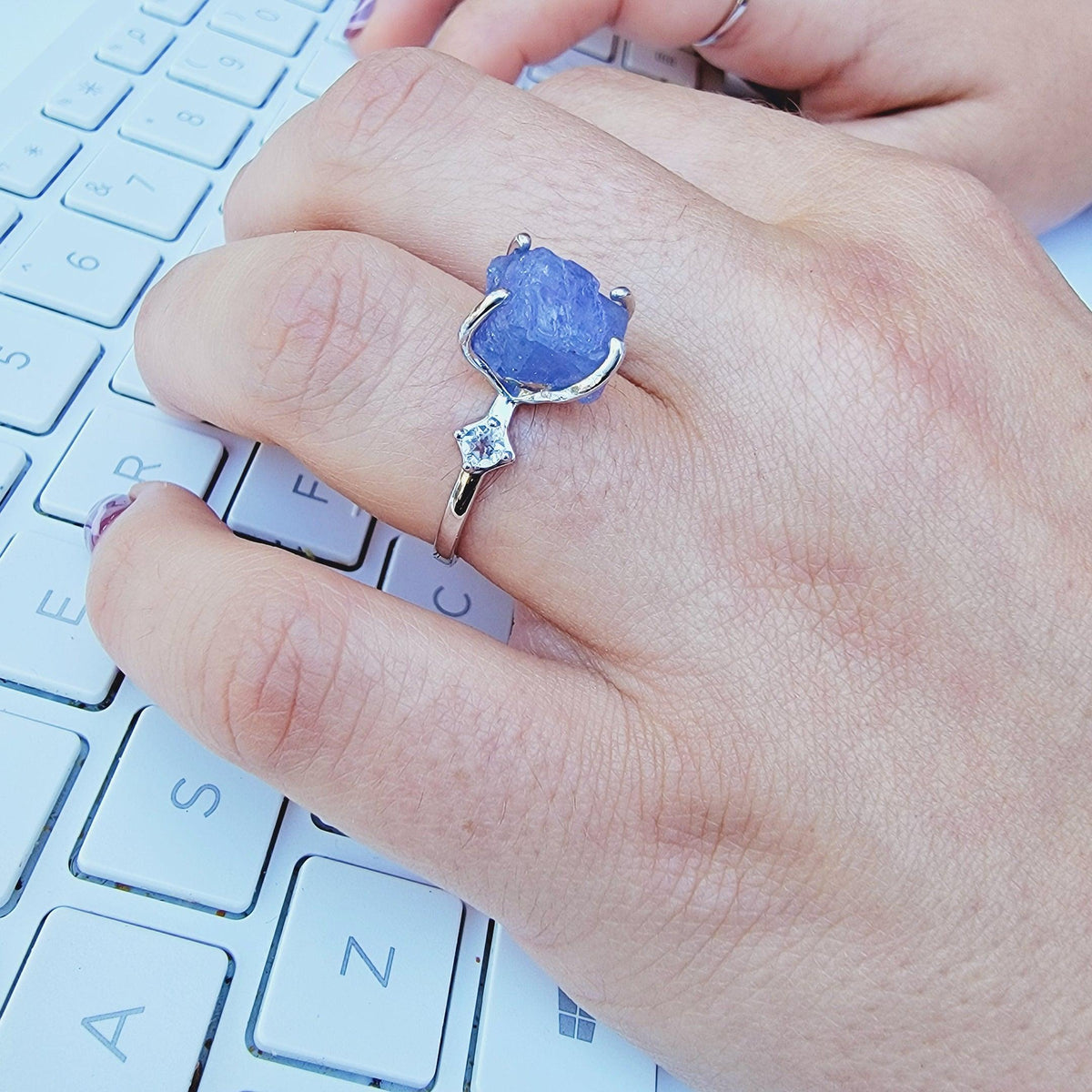 Real Raw Tanzanite Ring - Uniquelan Jewelry