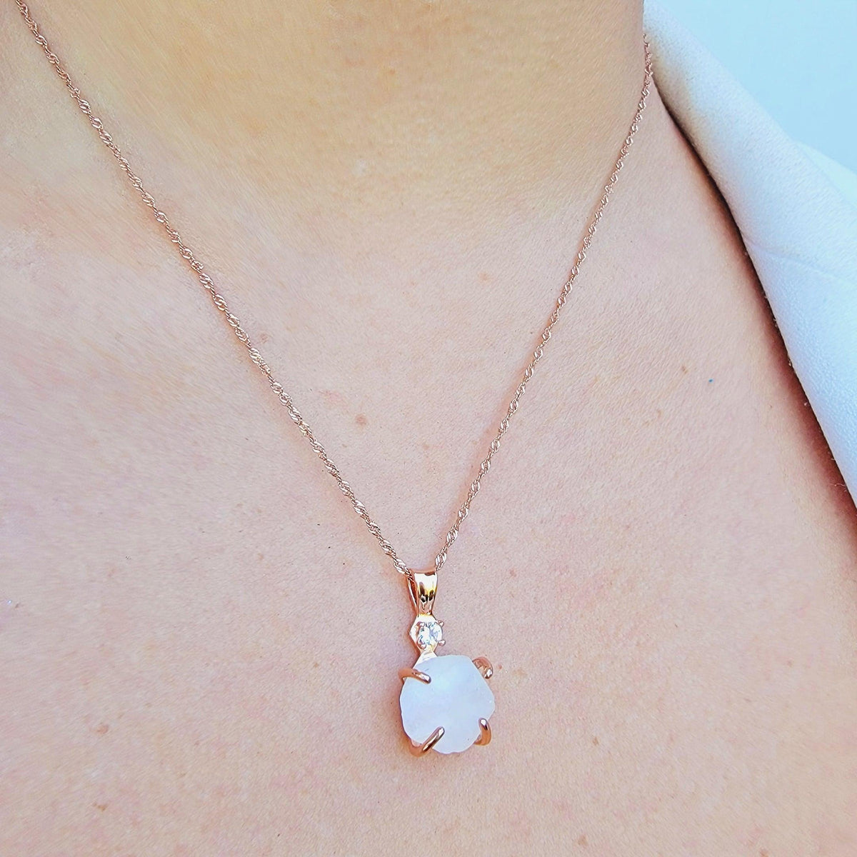 Raw Flashy Moonstone Necklace - Uniquelan Jewelry