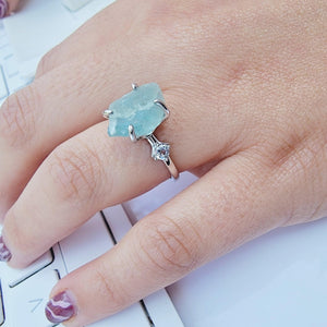 Raw Aquamarine Crystal Ring - Uniquelan Jewelry