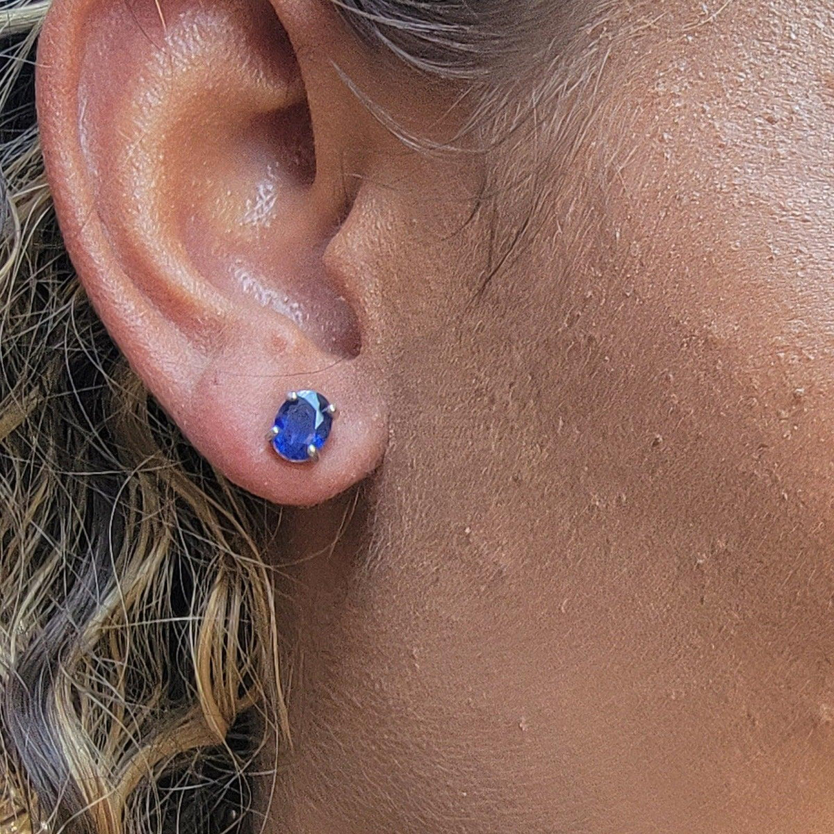 Blue Sapphire Heart Stud Earrings - Uniquelan Jewelry