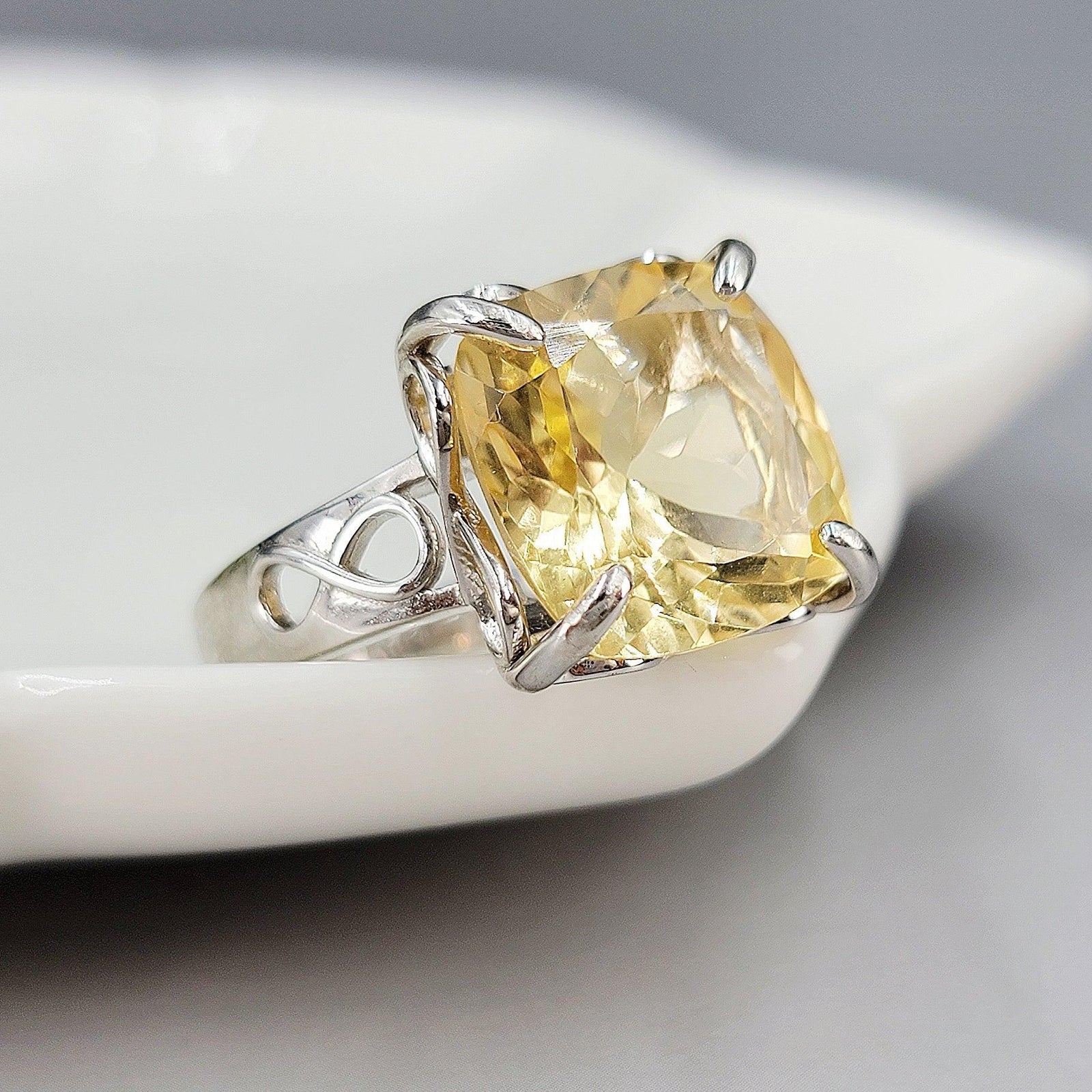 Genuine Citrine Infinity Ring - Uniquelan Jewelry