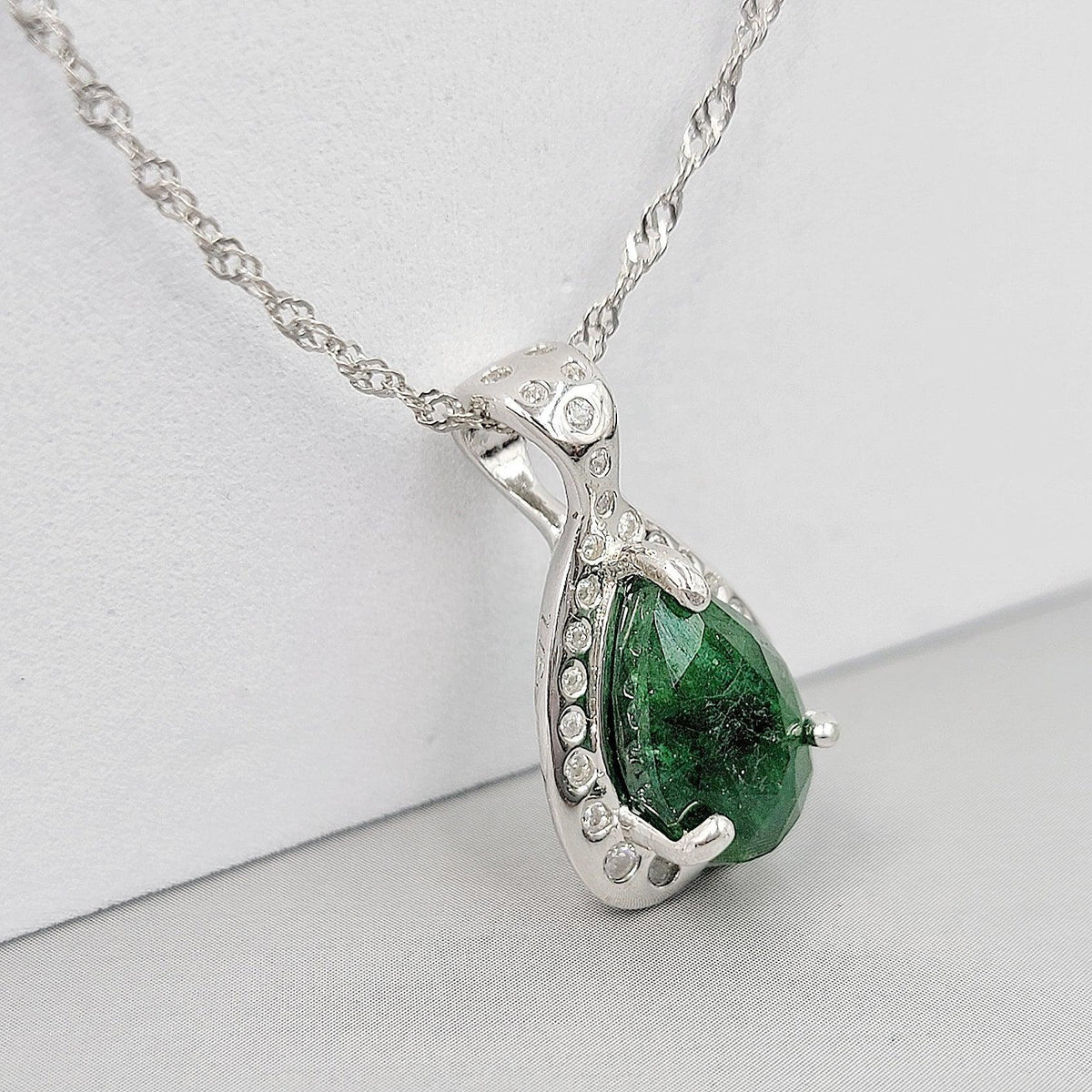 Genuine Emerald Necklace - Uniquelan Jewelry