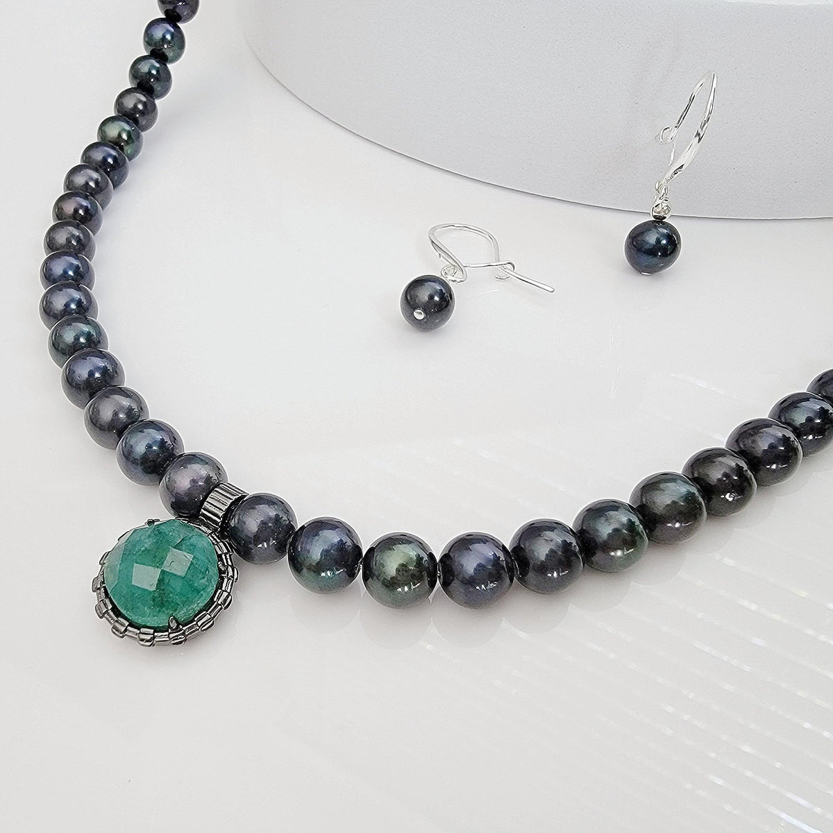 Genuine Pearl Emerald Jewelry Set - Uniquelan Jewelry