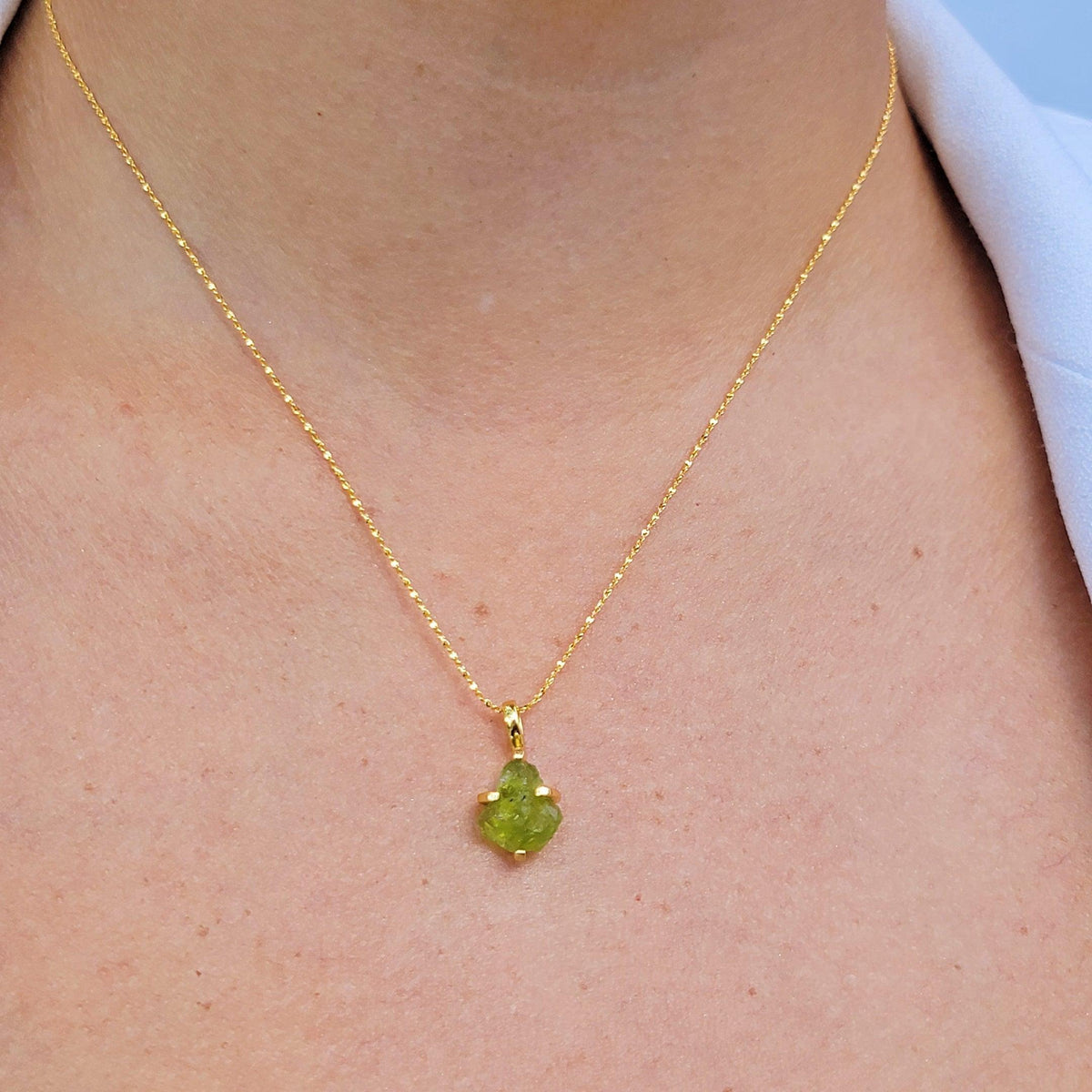 Genuine Raw Peridot Pendant Necklace - Uniquelan Jewelry