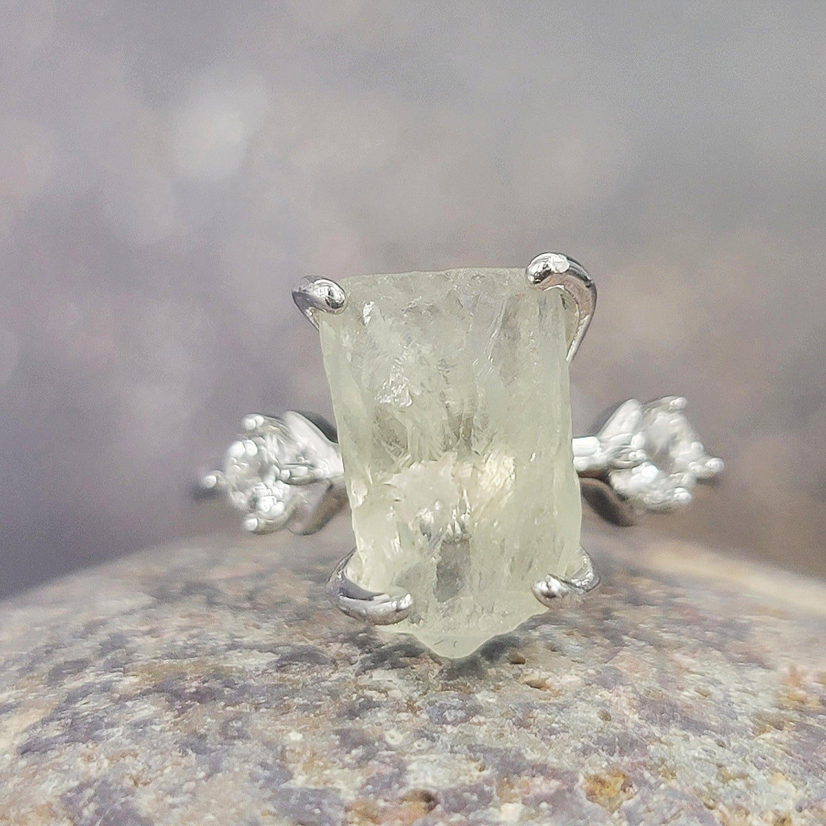 Green Amethyst Crystal Ring - Uniquelan Jewelry