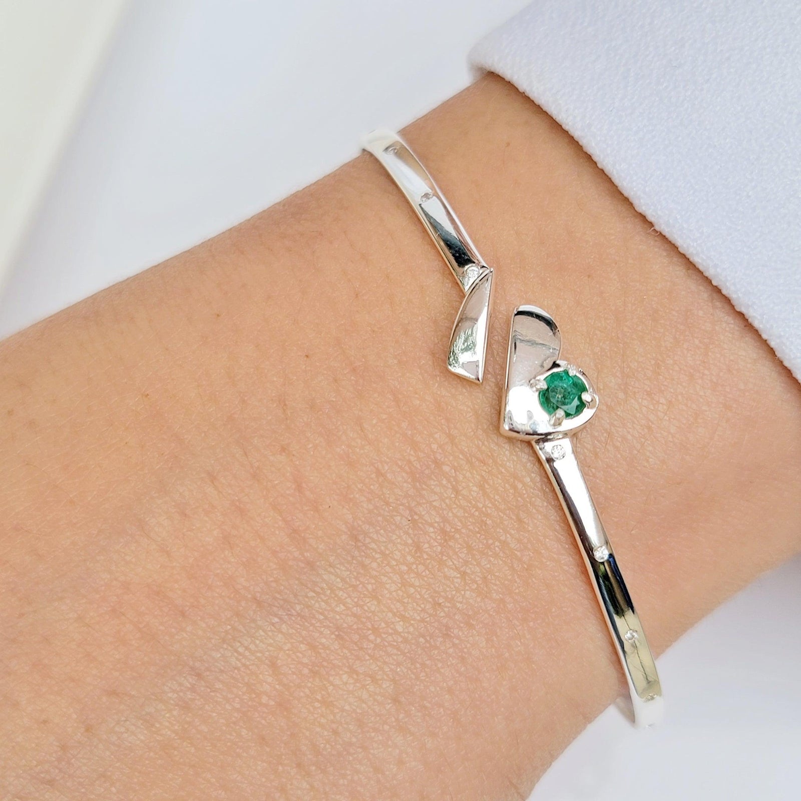 Natural Emerald Heart Bracelet - Uniquelan Jewelry
