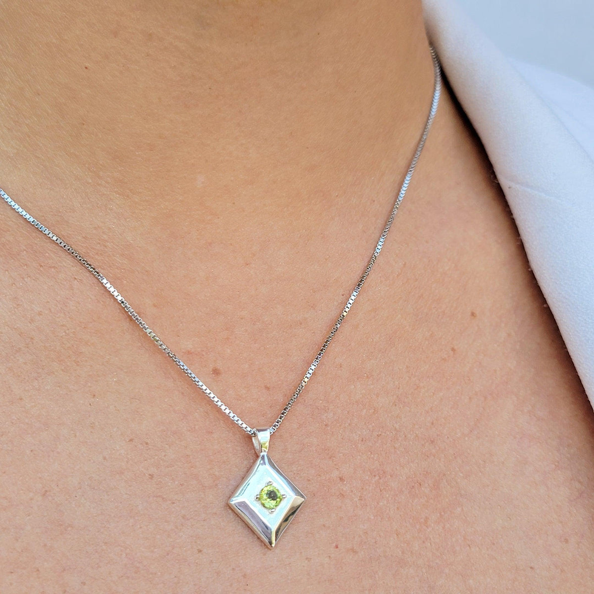 Natural Peridot Pendant Necklace - Uniquelan Jewelry