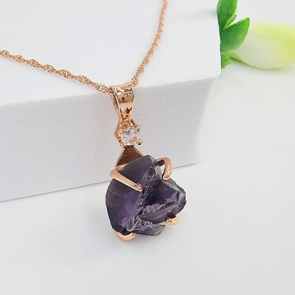 Raw Alexandrite Necklace - Uniquelan Jewelry
