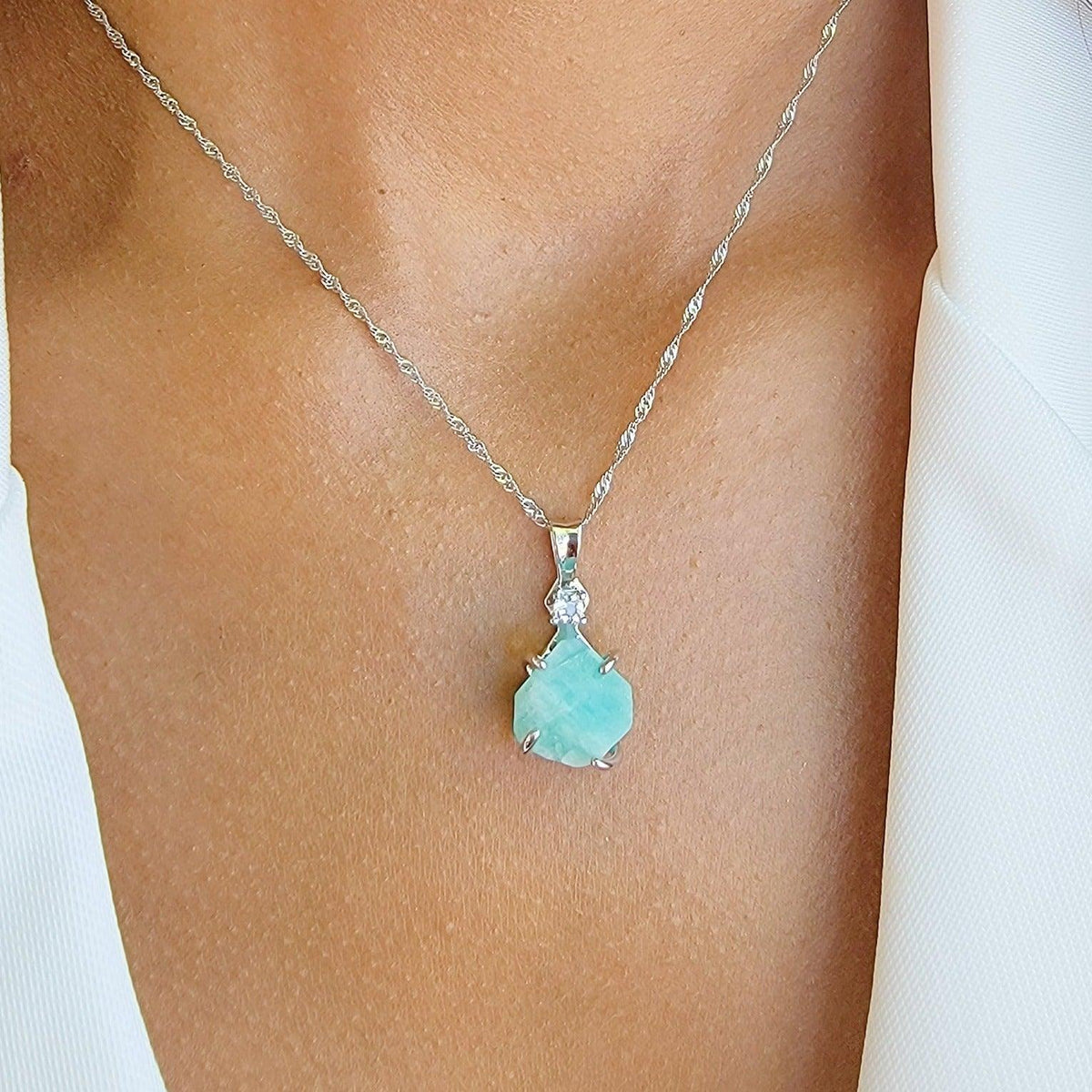 Raw Amazonite Crystal Necklace - Uniquelan Jewelry