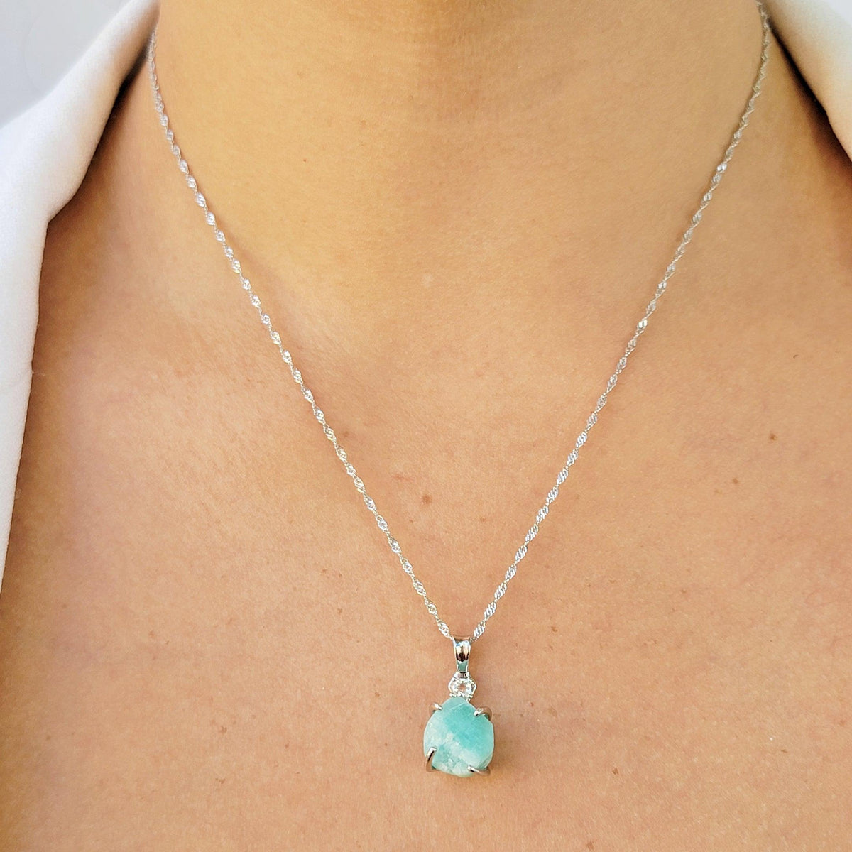 Raw Amazonite Crystal Necklace - Uniquelan Jewelry