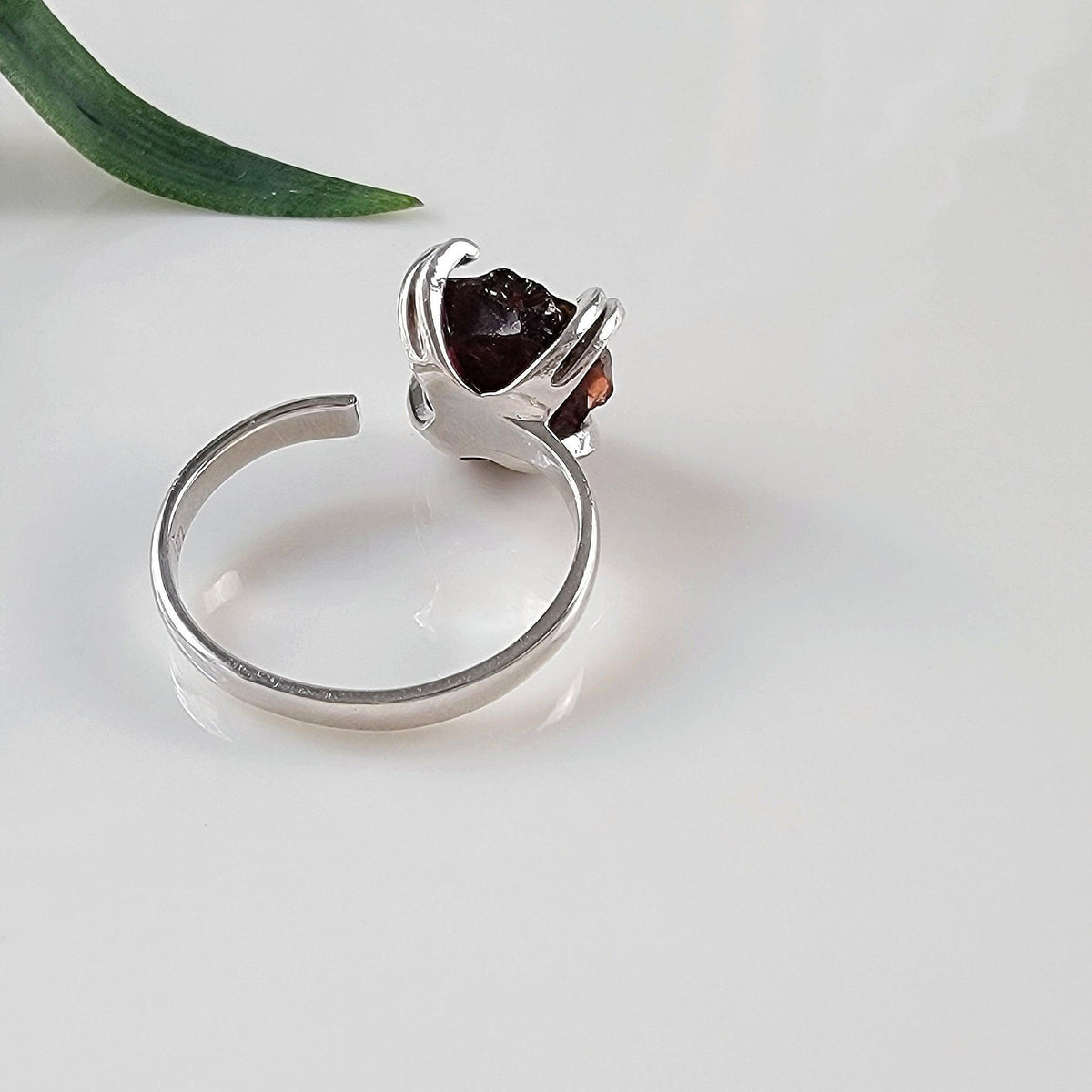 Raw Garnet Adjustable Ring - Uniquelan Jewelry