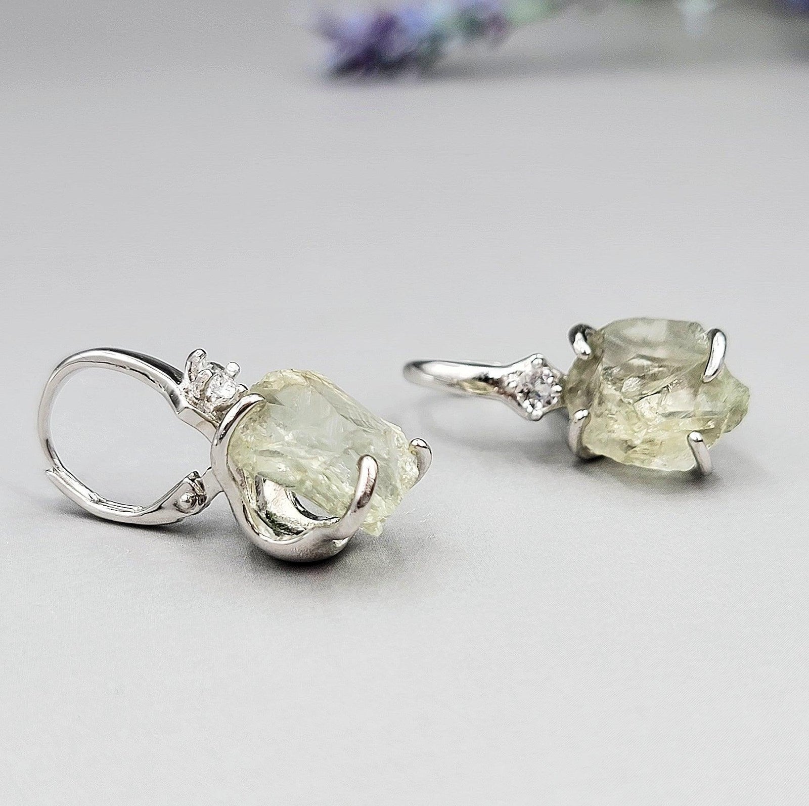 Raw Green Amethyst Drop Earrings - Uniquelan Jewelry