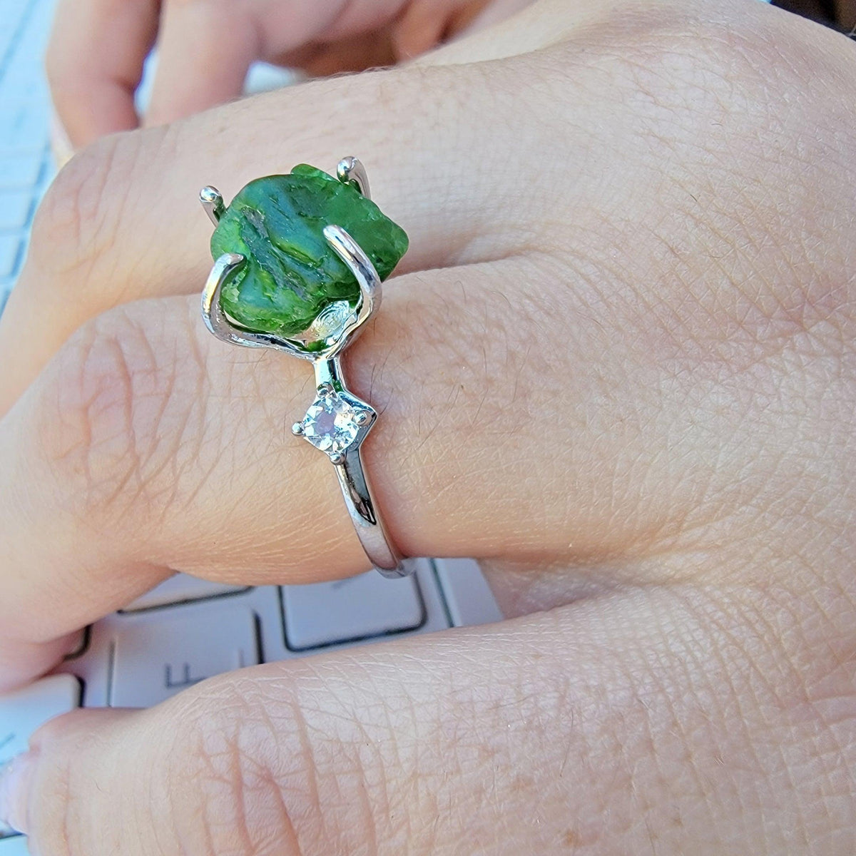 Raw Green Tourmaline Ring - Uniquelan Jewelry