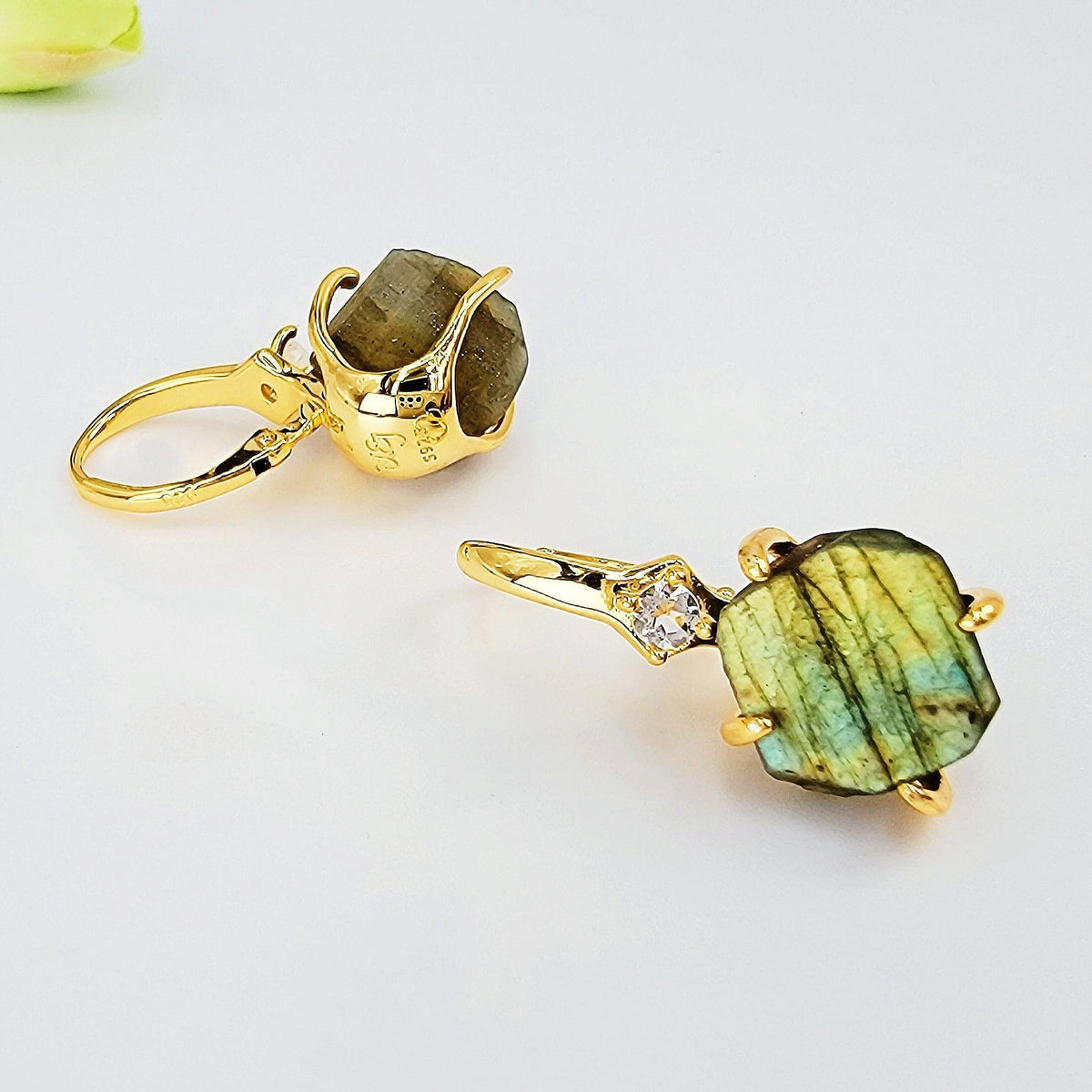 Raw Labradorite Necklace and Drop Earrings Set - Uniquelan Jewelry