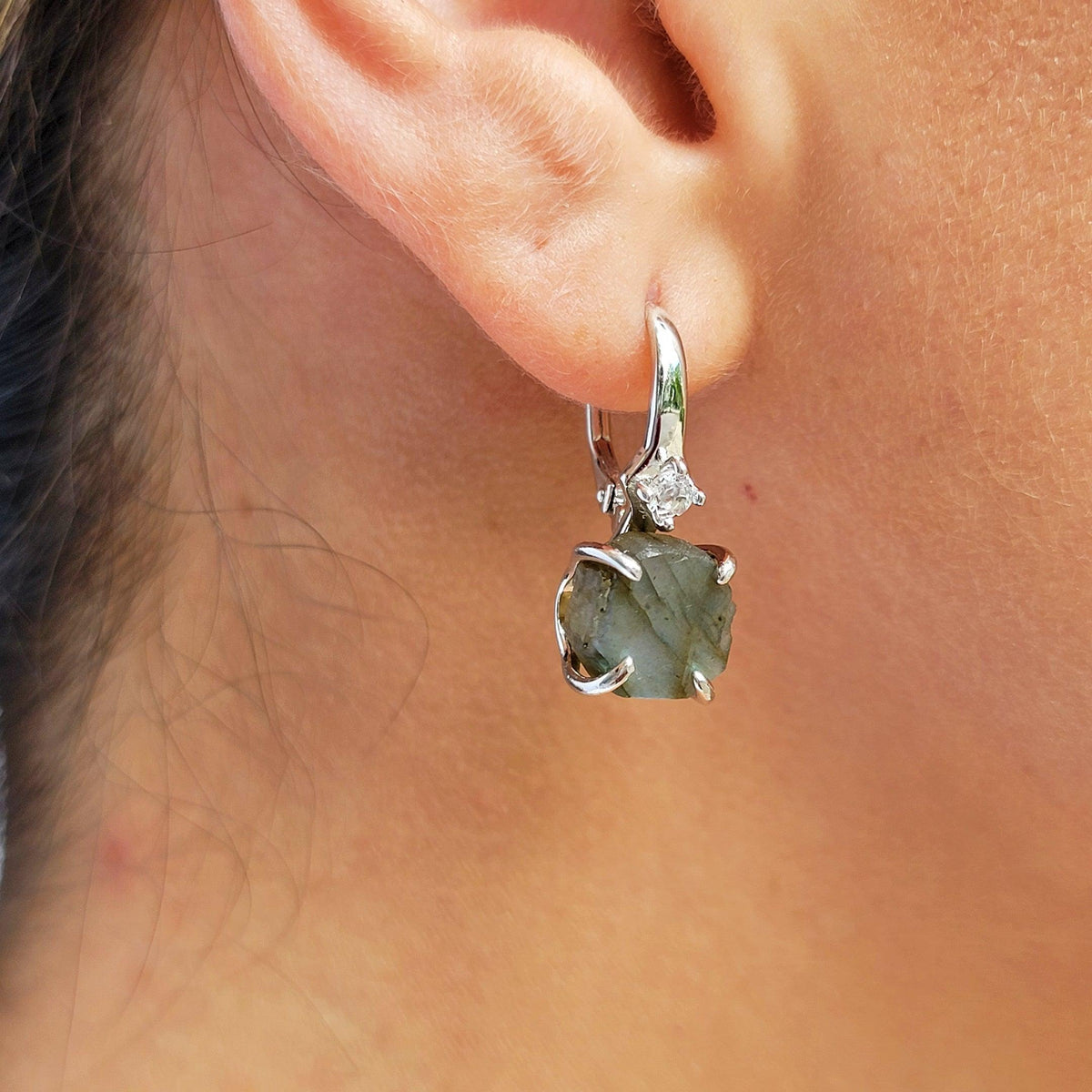 Raw Labradorite Necklace and Drop Earrings Set - Uniquelan Jewelry