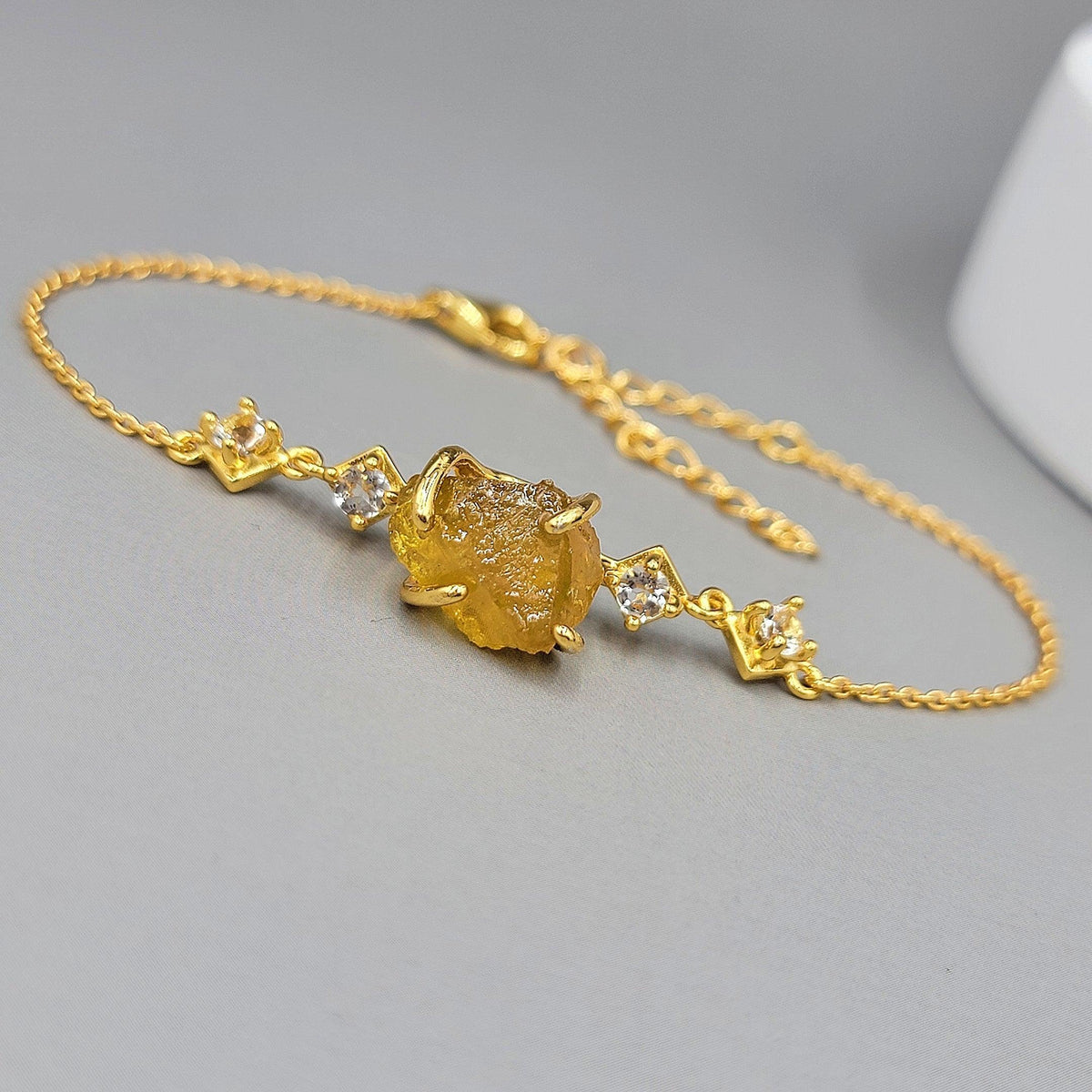 Raw Yellow Sapphire Chain Bracelet - Uniquelan Jewelry