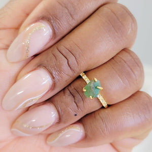 Raw Zambia emerald Dainty Ring - Uniquelan Jewelry