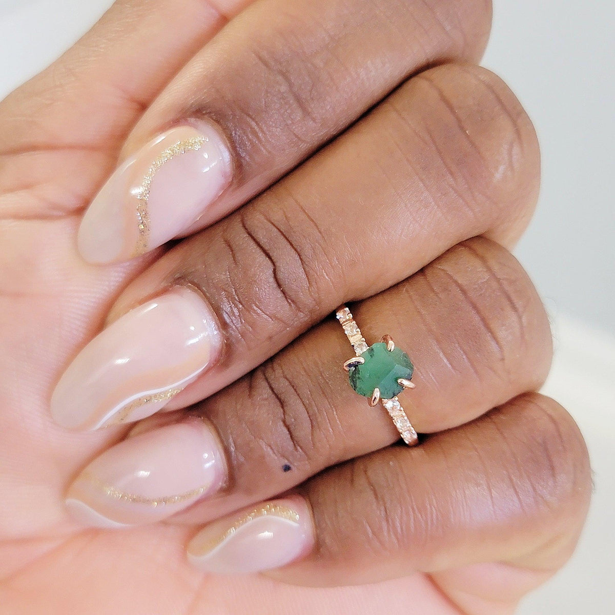 Raw Zambia emerald Dainty Ring - Uniquelan Jewelry