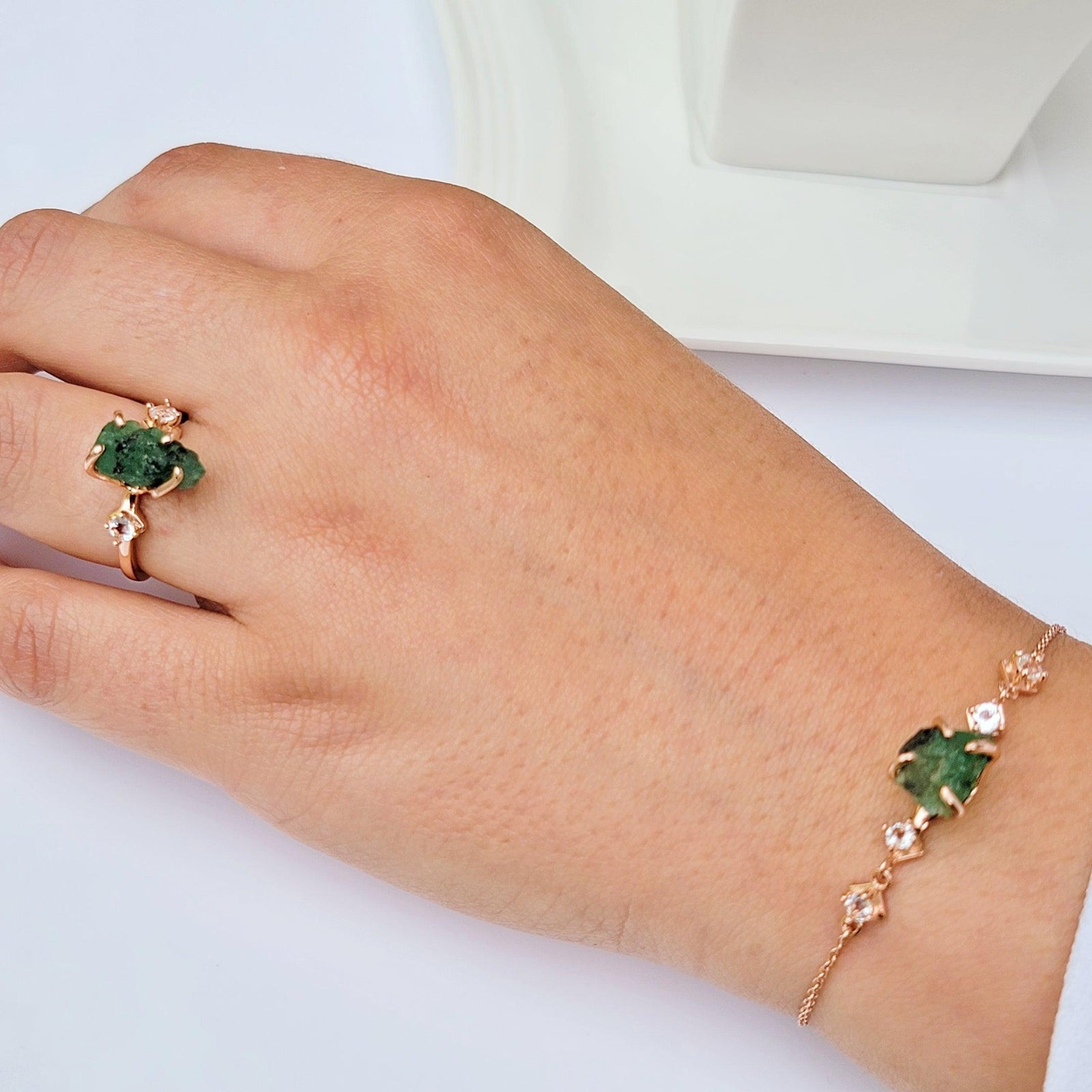 Raw Zambia Emerald Ring and Bracelet Set - Uniquelan Jewelry
