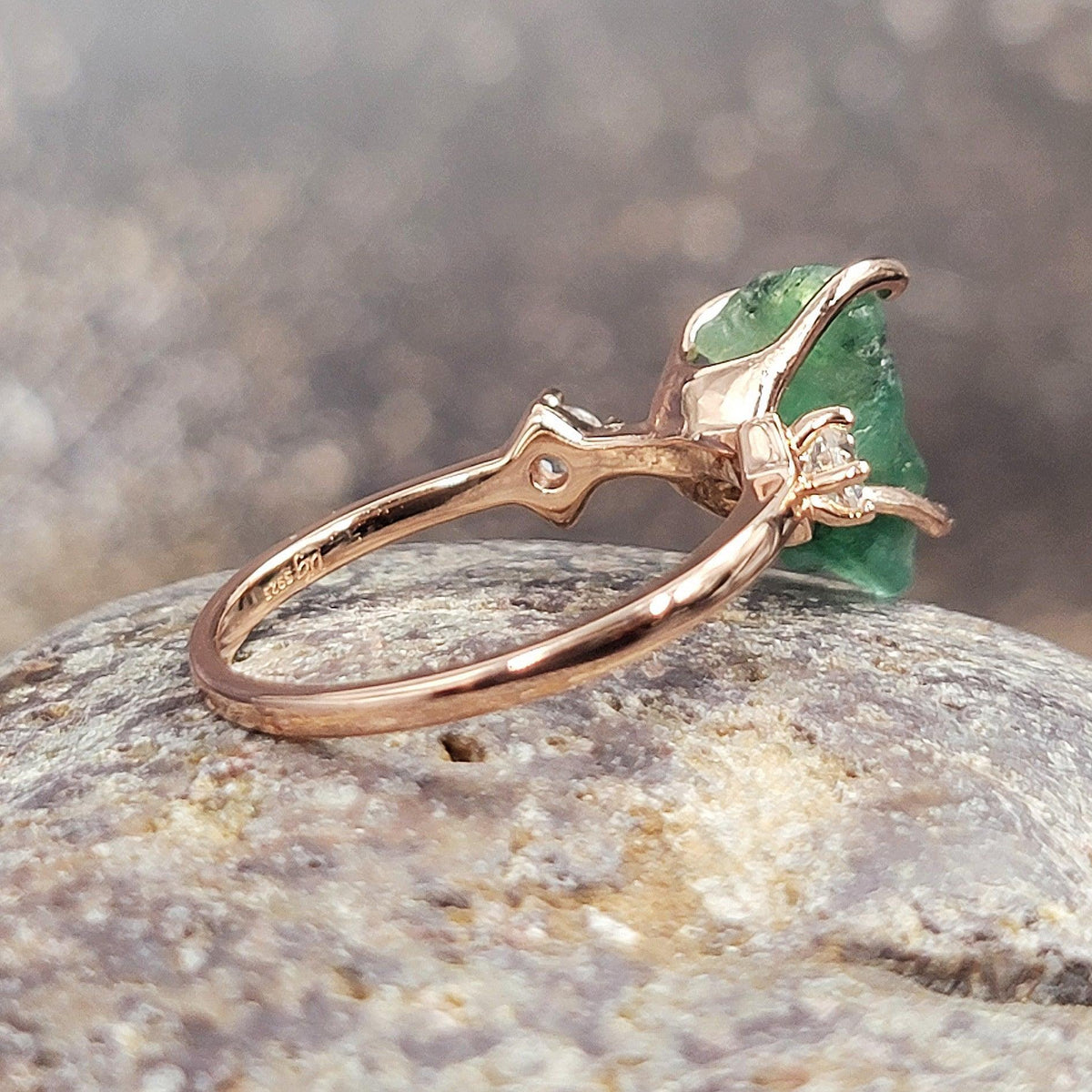 Raw Zambia Emerald Ring and Bracelet Set - Uniquelan Jewelry