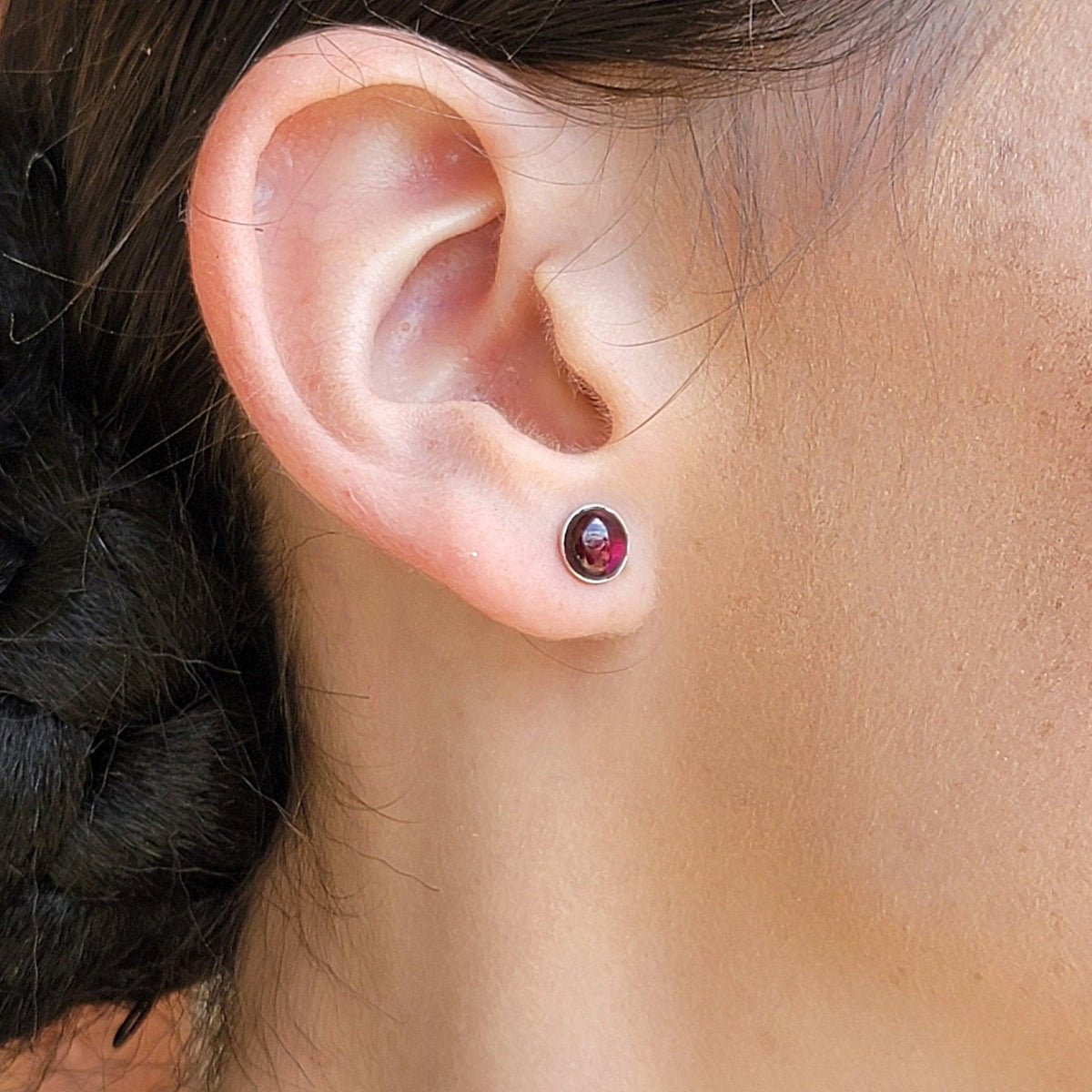 Real 6mm Garnet Stud Earrings - Uniquelan Jewelry