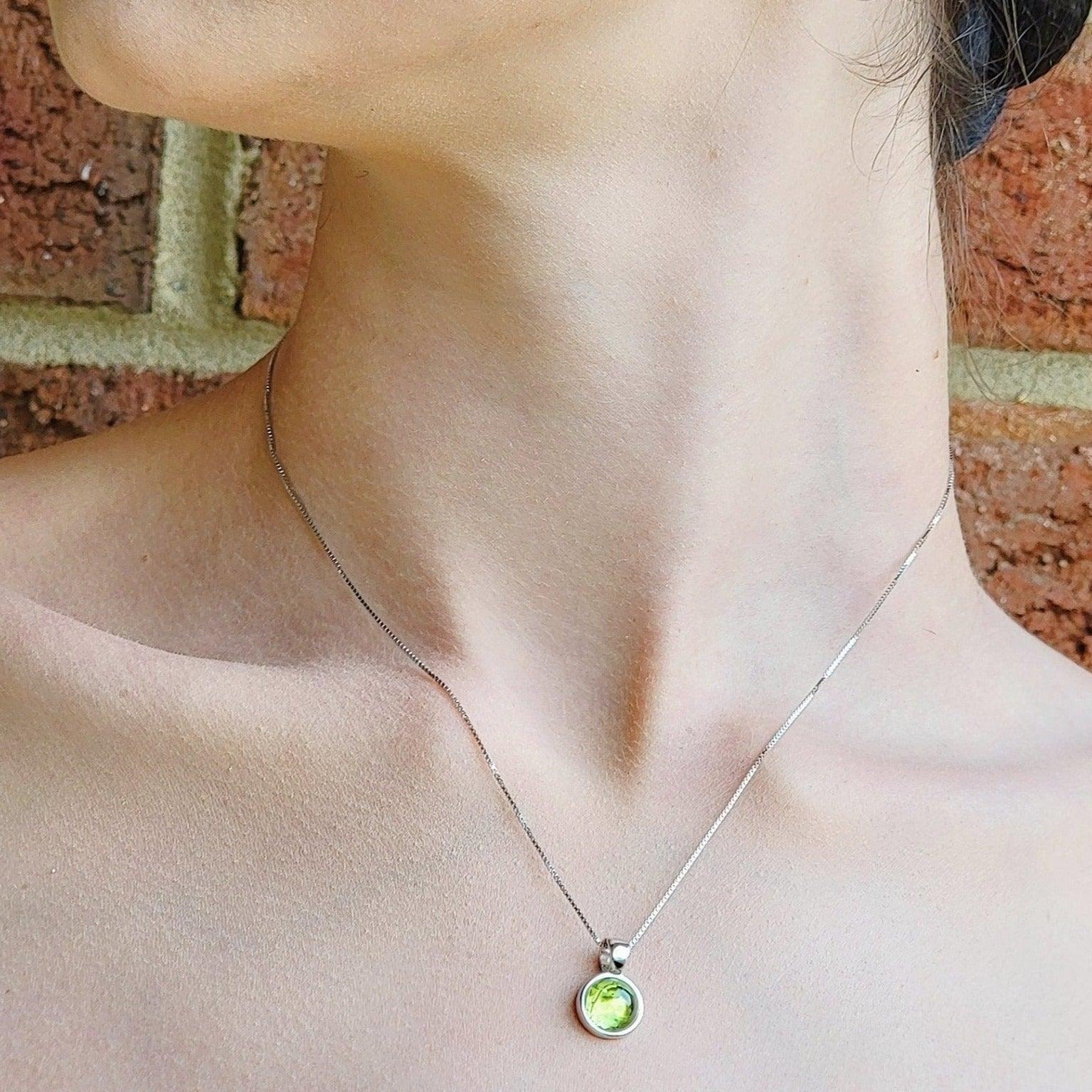 Real Peridot Bezel Necklace - Uniquelan Jewelry