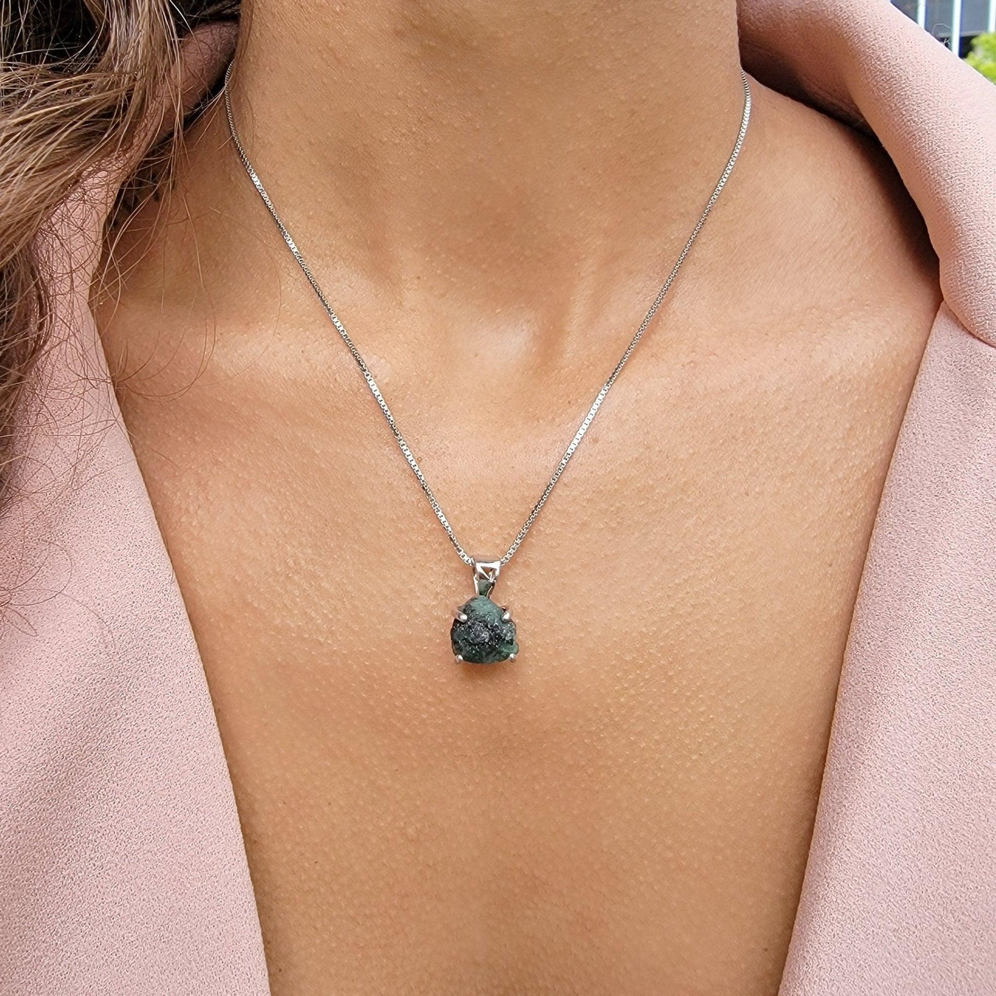 Real Raw Emerald Pendant Necklace - Uniquelan Jewelry